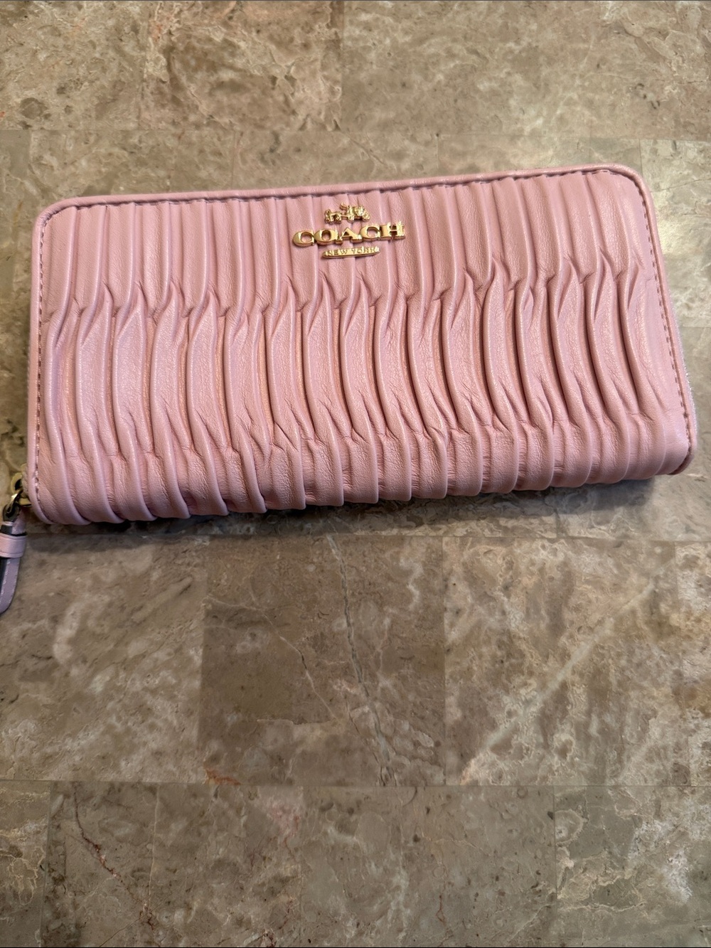 Coach Madison Pink Ruched Leather Zip Around Wallet with Gold Logo EUC - Picture 15 of 16